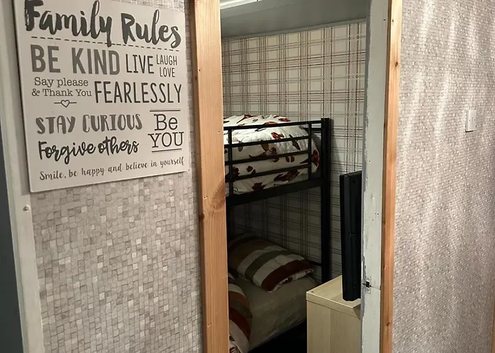 Beautiful Chalet On Sheppy Village Holiday Park